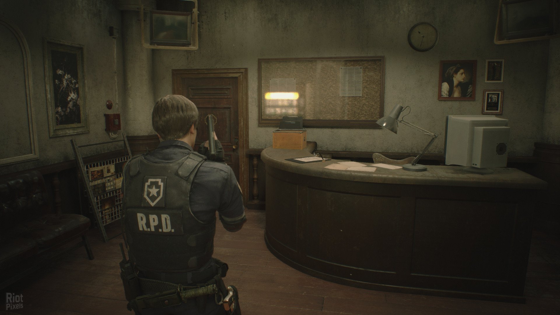 [2]-RESIDENT EVIL 2: Deluxe Edition – v20220613/BuildID 8814181 + 12 DLCs + Bonus Content + Windows 7 Fix Download